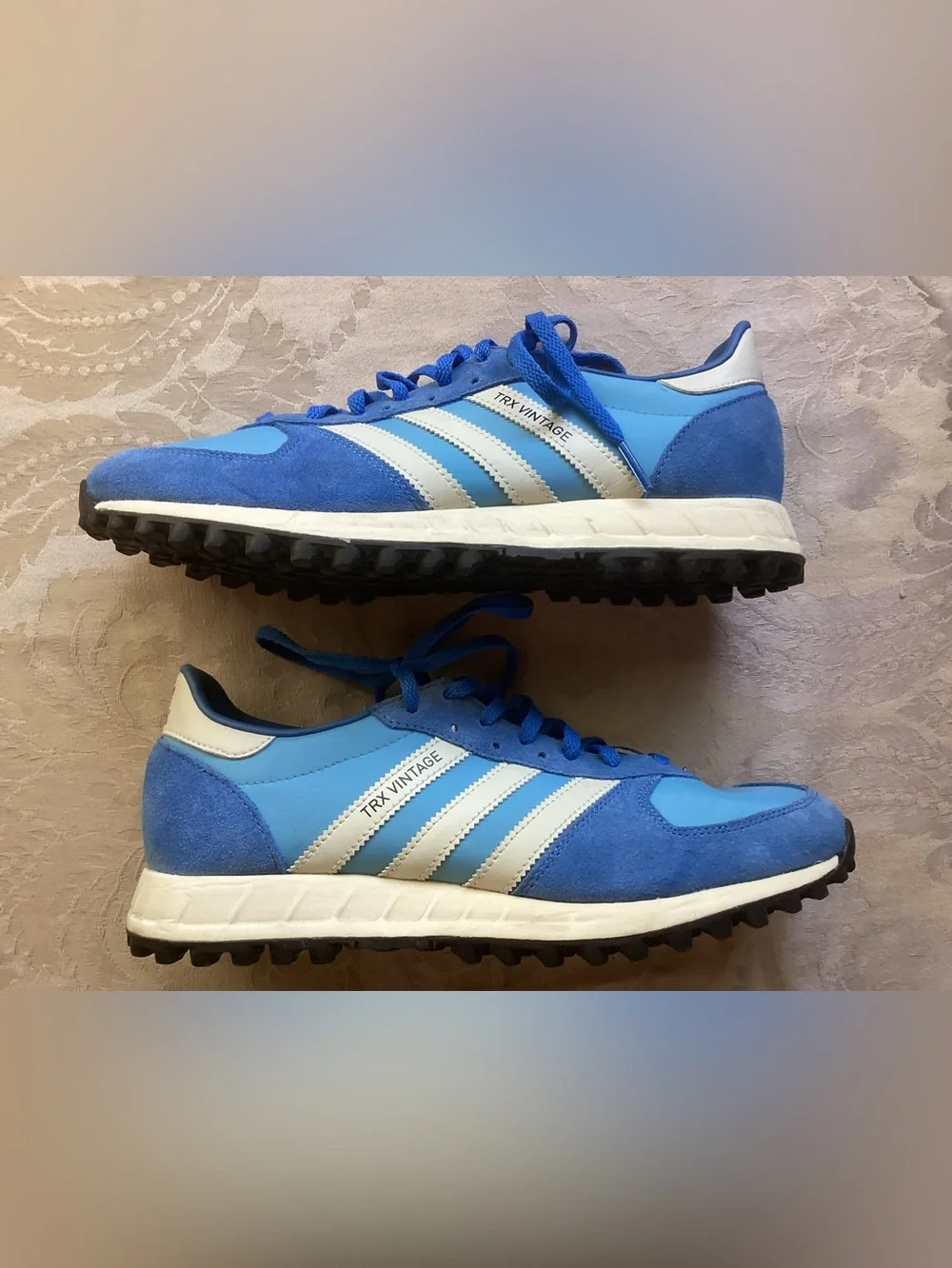 adidas Unisex TRX Vintage Light Blue & White Retro Runner (Mens 8/ women’s 10)
